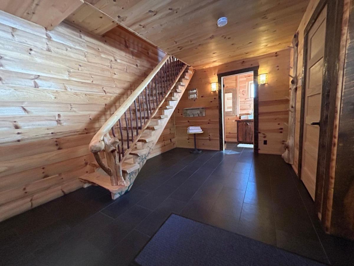 Husky - Chalets De Moh - Jacuzzi ลามัลแบ ภายนอก รูปภาพ